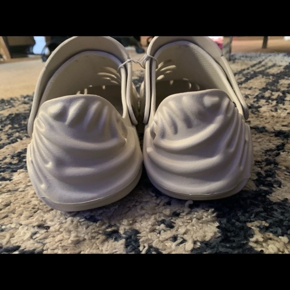 NWT** Nude Clog - Picture 3 of 3